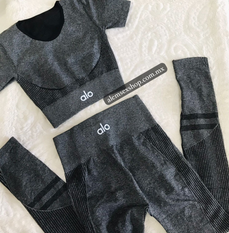 Conjunto Leggins Alo
