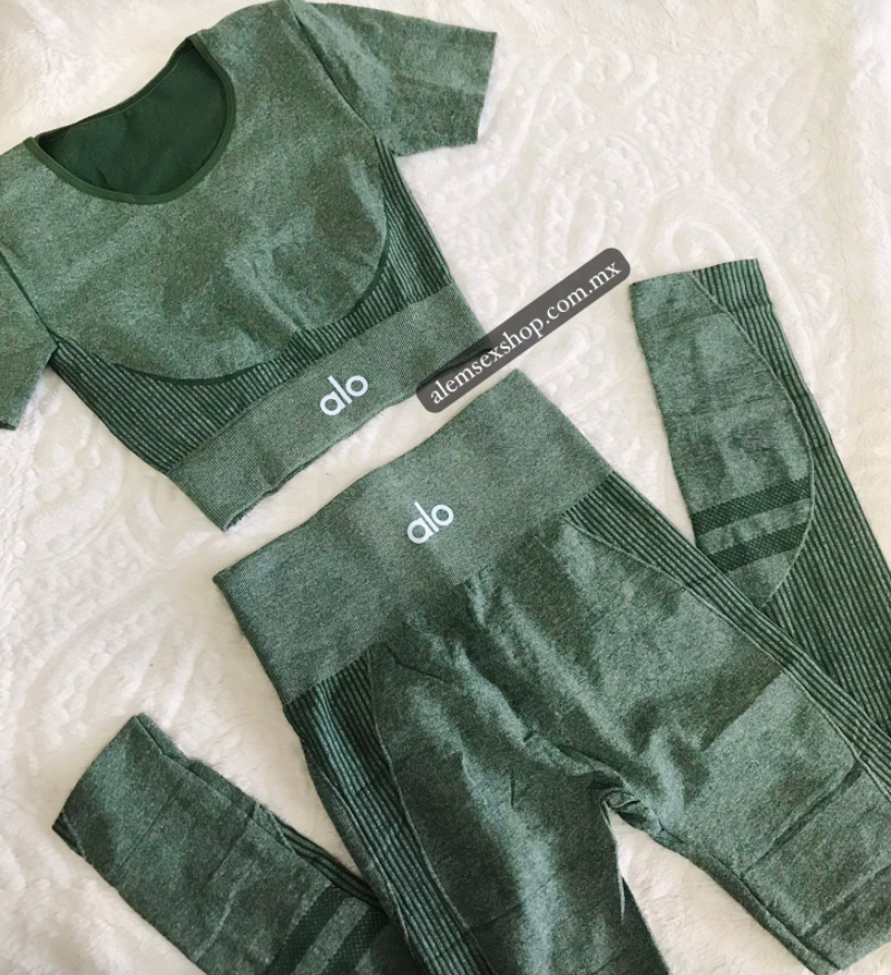 Conjunto Leggins Alo